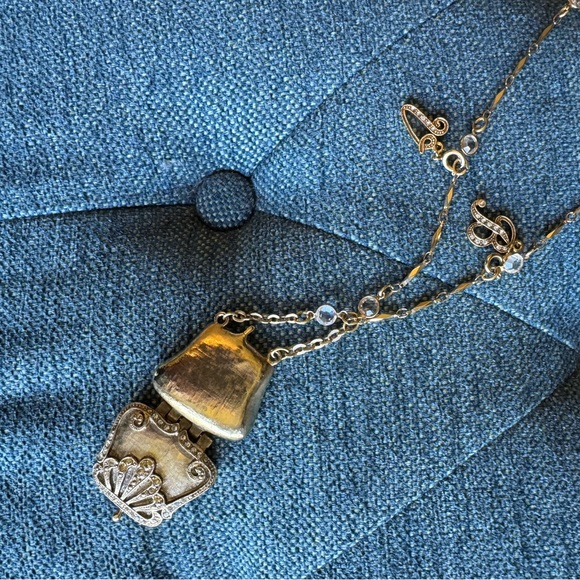 Vintage 1928 charm purse locket, Vera Bradley lovers! - Picture 3 of 6